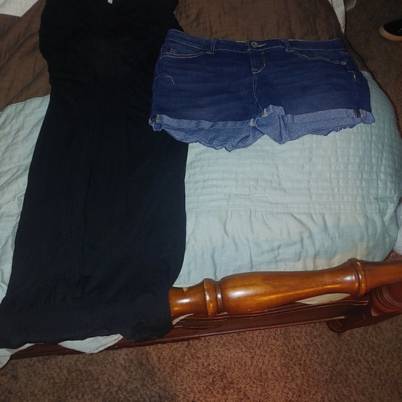 Skirt and shorts - Picture 1 of 4